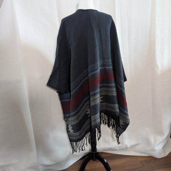Charlie Paige Cape Navy Fringe Cozy Woven Wrap Shawl Southwestern Aztec NWT - Picture 3 of 12